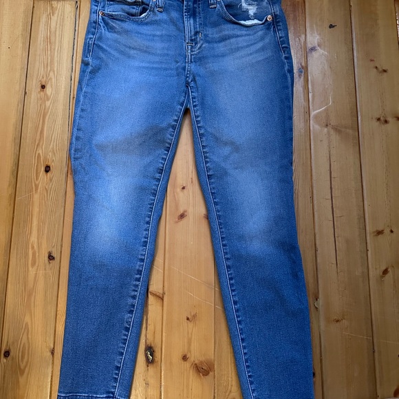 GAP Mid Rise Skinny Jeans - Picture 2 of 4